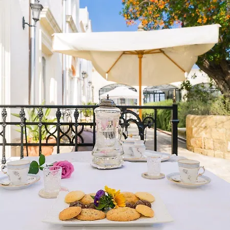 Tenuta Mose Charming House & Relais Готель 2*